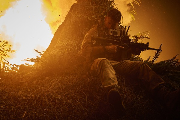 ランド・オブ・バッド 3枚目の写真・画像