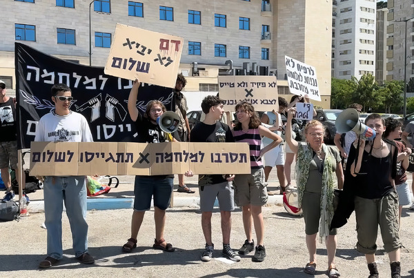 壁の外側と内側 11枚目の写真・画像