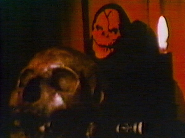 サタンがおまえを待っている 6枚目の写真・画像