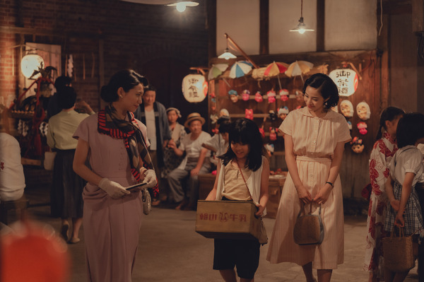 遠い山なみの光 27枚目の写真・画像