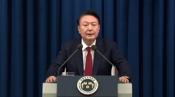 非常戒厳前夜 4枚目の写真・画像