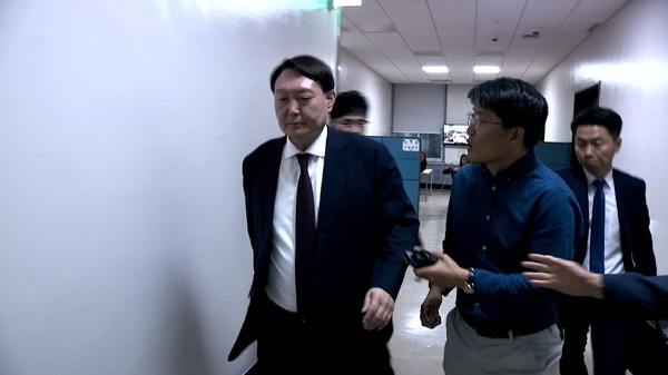 非常戒厳前夜 8枚目の写真・画像