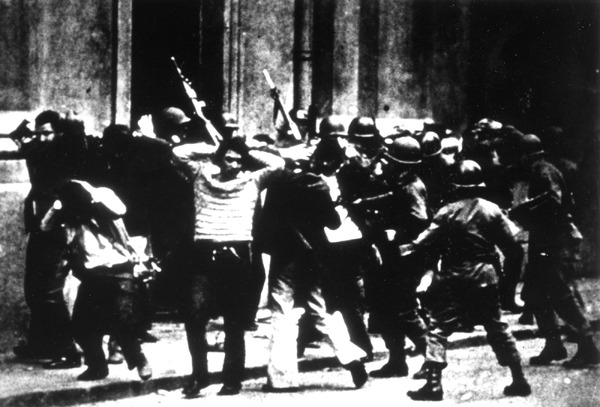 チリの闘い：武器なき民の抵抗 3枚目の写真・画像