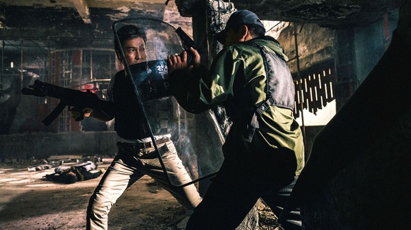 プロセキューター 15枚目の写真・画像