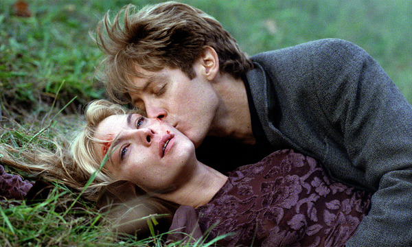 クラッシュ 4K無修正版 3枚目の写真・画像