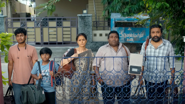 ツーリストファミリー 2枚目の写真・画像