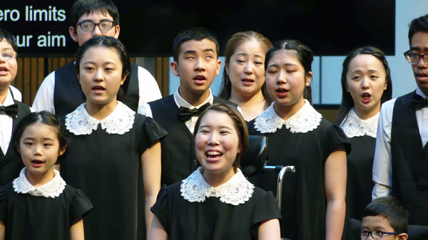 ホワイトハンドコーラスNIPPON ～Brüder よろこびのウィーン～ 4枚目の写真・画像