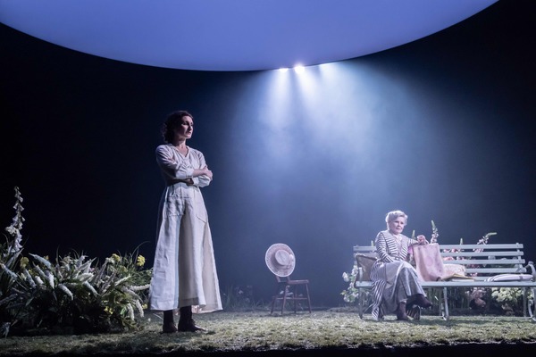 Photo by Johan Persson