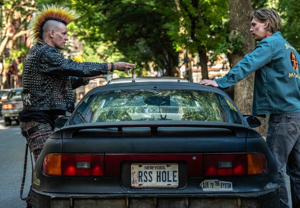 コート・スティーリング 23枚目の写真・画像