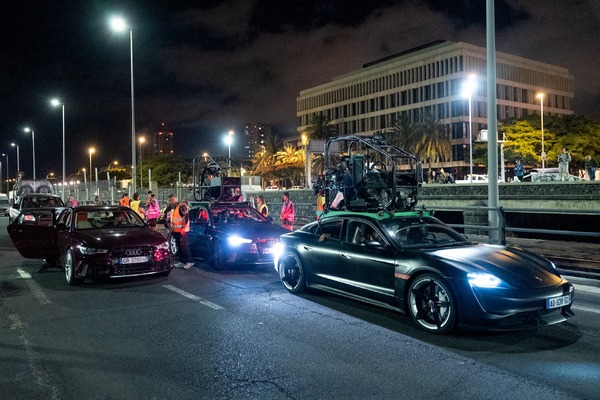 アウトローズ 17枚目の写真・画像