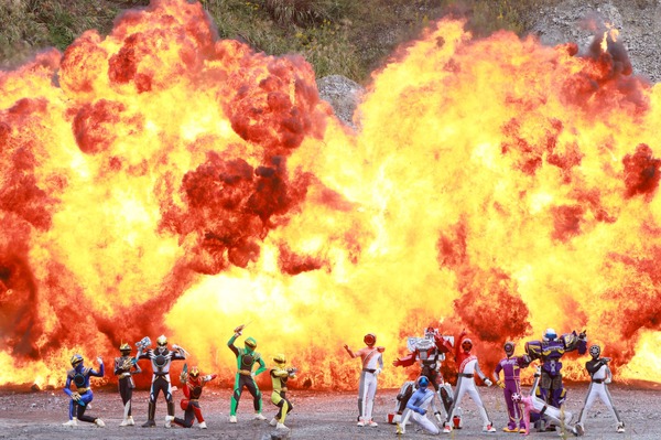 Vシネクスト「ナンバーワン戦隊ゴジュウジャーVSブンブンジャー」 4枚目の写真・画像