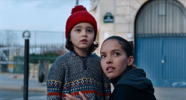 『都市の寓話 An Urban Allegory』© Ad Vitam Films / Social Animals / Arte France Cinéma / 2024