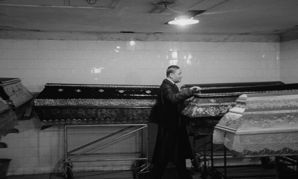 『火葬人』© Czech Audiovisual Fund, Source: Národní filmový archiv, Praha