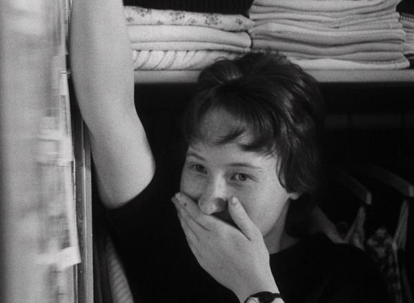 『袋いっぱいの蚤』©Národní filmový archiv