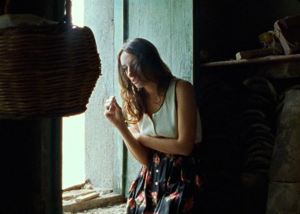 『おくりもの　4Kレストア版』(C) Santamira - Coop. CA.RI.NA.