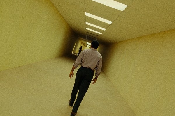 Backrooms（原題） 1枚目の写真・画像