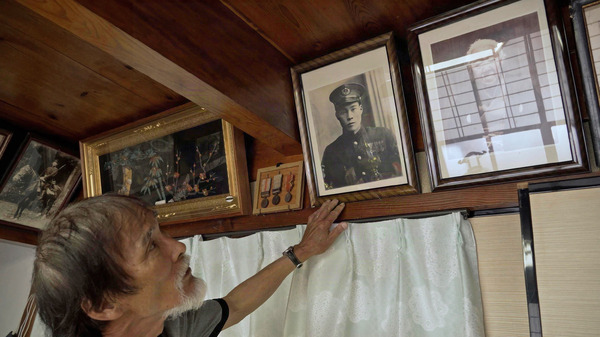 軍服を着た神様 11枚目の写真・画像