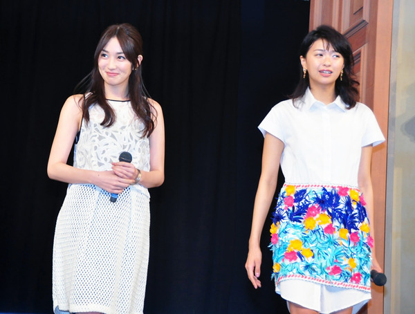 高梨臨＆榮倉奈々／『わたしのハワイの歩きかた』 in お台場ハワイ・フェスティバル2014