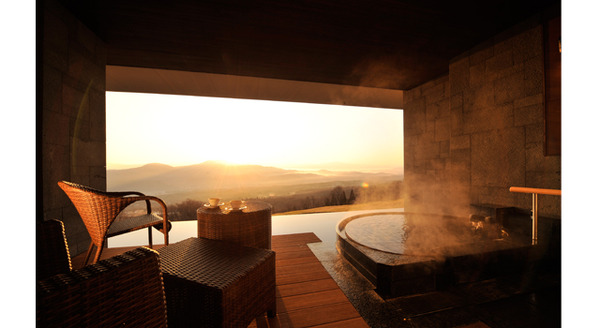 赤倉観光ホテル 温泉露天付テラスルーム