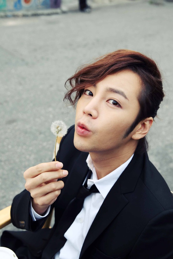 「キレイな男」(c) 2013 by Group 8 ＆ Pineapple HoldingsBased on the original comic <Beautiful Man> (c) Chon Kye Young