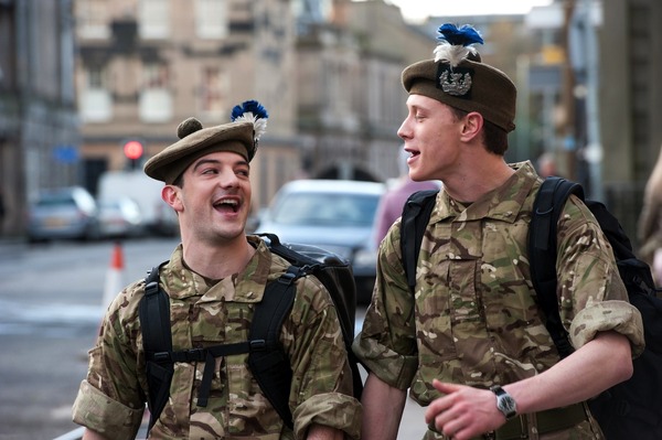 『サンシャイン 歌声が響く街』 -(C)DNA Films