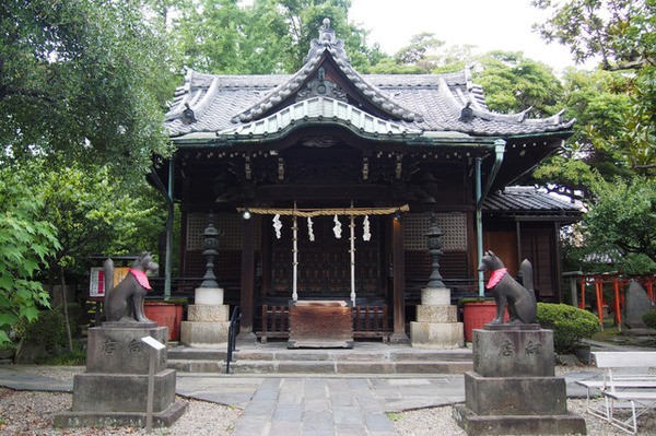 三囲神社