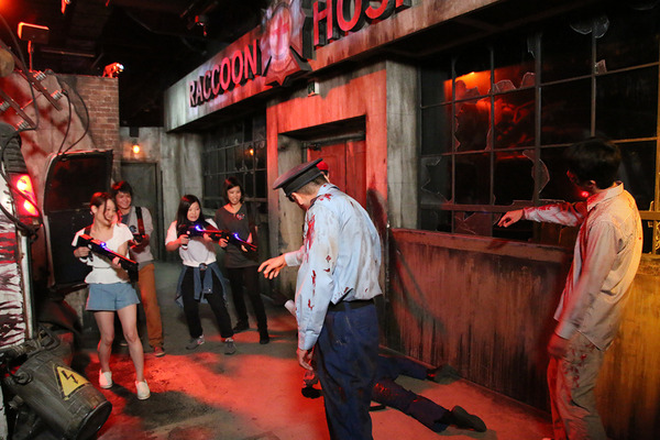 USJ「バイオハザード・ザ・リアル2」-(C) CAPCOM CO., LTD. ALL RIGHTS RESERVED.