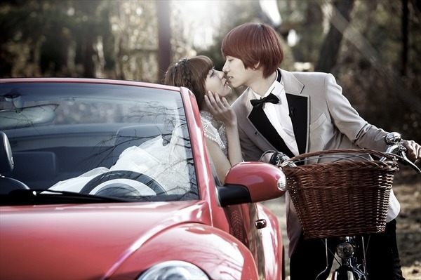 ヒチョル＆パフ・クオ／「私たち結婚しました」　(C)MUNHWA BROAdCASTING CORP. /S.M.CULTURE&CONTENTS Co.,Ltd./S.M.ENTERTAINMENT Co.,Ltd.