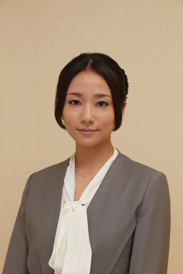 「素敵な選TAXI」第3話に出演する麻里奈役・木村文乃
