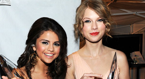 セレーナ・ゴメス＆テイラー・スウィフト-(C) Getty Images