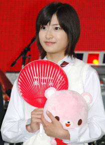 主人公の芽衣を演じる南沢奈央。