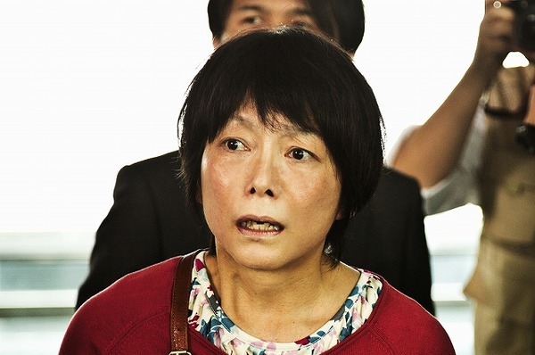 千葉雅子（生還させた女）／『エイプリルフールズ』-(C) フジテレビジョン