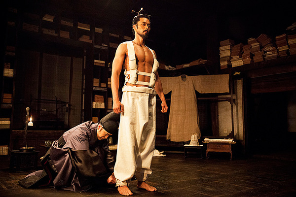 『王の涙―イ・サンの決断―』-(C) 2014 LOTTE ENTERTAINMENT All Rights Reserved.