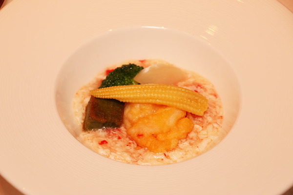 “クリスマスホリデー”デザートセット「シルクロードガーデン」／東京ディズニーシー・ホテルミラコスタ