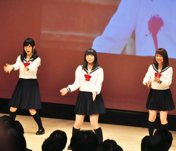 大和田南那＆川栄李奈＆高橋朱里（AKB48）／主演ドラマ「セーラーゾンビ」ブルーレイ＆DVD発売記念イベント