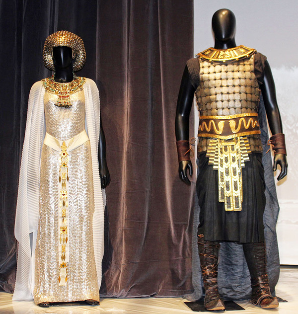 『エクソダス：神と王』の世界観を再現した衣装
