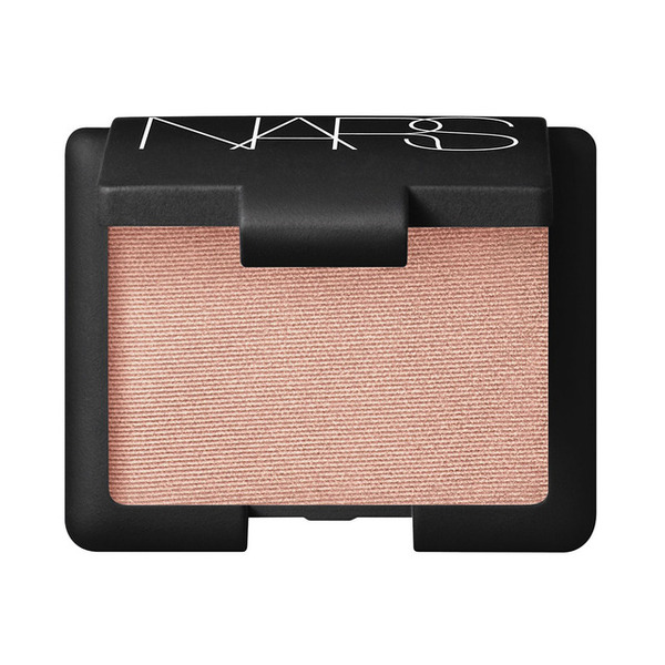 「NARS シングルアイシャドー 2089（Valhalla）」は、ピーチピンクの単色アイシャドー