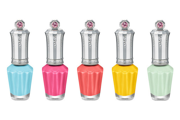 右から　ジルスチュアート ネイルラッカー R 10ml 38、39、40、41、42／各1,500円　（限定5色）