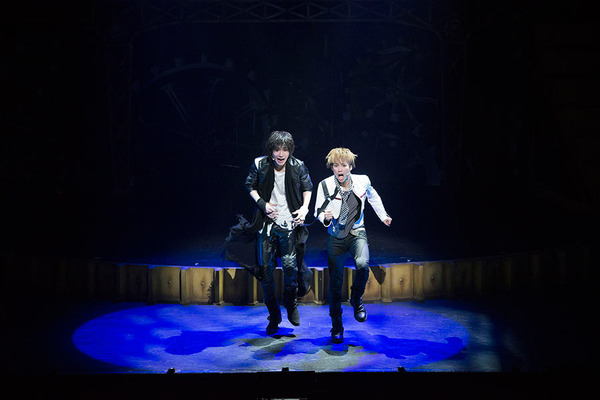 ロック☆オペラ『サイケデリック・ペイン』ゲネプロの様子／撮影：山平敦史、高橋利行