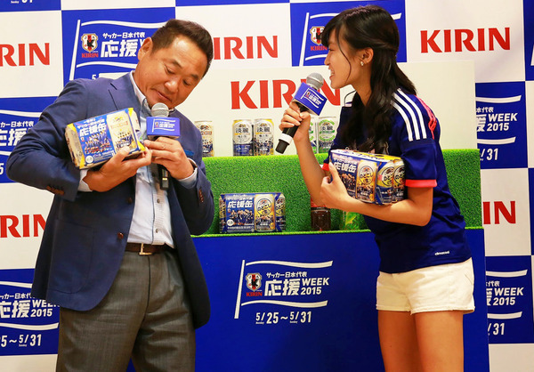 松木安太郎、小島瑠璃子／「サッカー日本代表応援WEEK2015」キックオフイベント