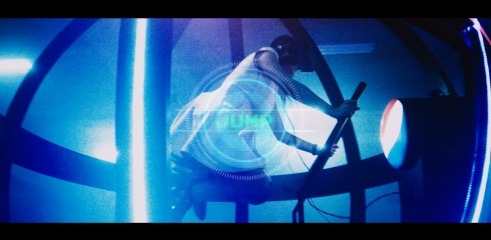 【刺激を楽しめ】篠崎愛の“鬼ごっこ” | PEPSI STRONG BAR HARAJUKU