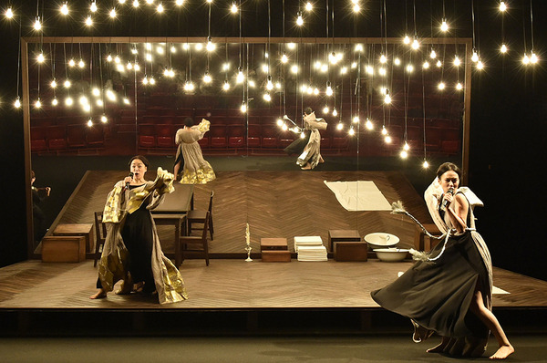 舞台「メアリー・ステュアート」中谷美紀、神野三鈴