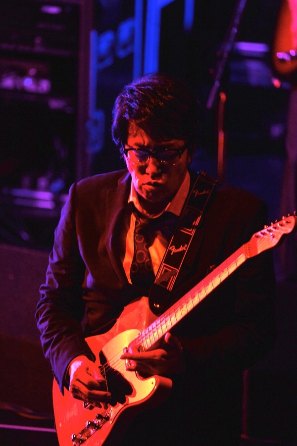 主題歌を担当する岡村靖幸／『映画 みんな！エスパーだよ！』-(C)若杉公徳/講談社 (C)2015「映画 みんな！エスパーだよ！」製作委員会