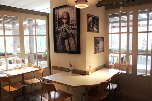 スペシャルコラボカフェ「LiccA CAFE」店内の様子