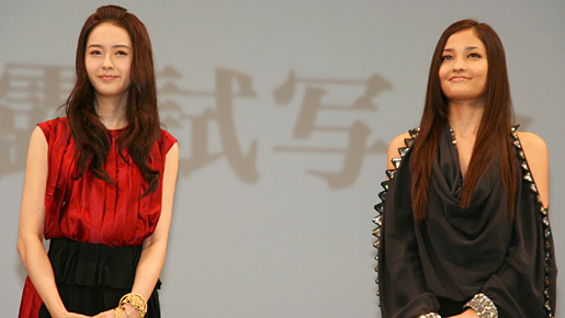 国境を越えた名コンビぶりを見せる