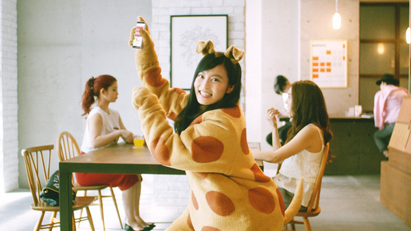 小島瑠璃子出演チケットキャンプ「ダンス」篇