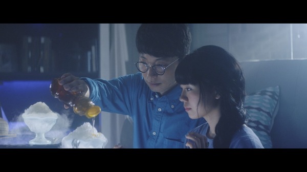 資生堂のメイクアップブランド「マキアージュ（ MAQuillAGE）」の二階堂ふみ、星野源主演によるスペシャルショートムービー「Snow Beauty」より。