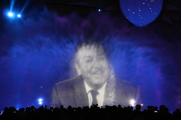 「ワールド・オブ・カラー：セレブレート！」