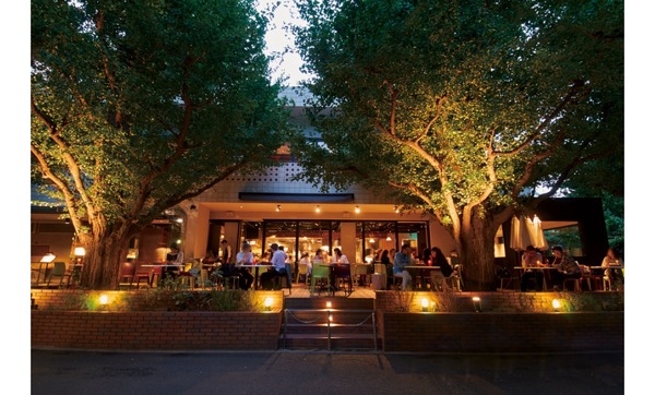 「Fun to Share! ～CHEF’S SUMMER PARTY 2015～」では、“シェフが本気で夏祭りを考えると…”をテーマに、お祭りの屋台に並ぶ定番メニューをキハチ流にアレンジして提供する。