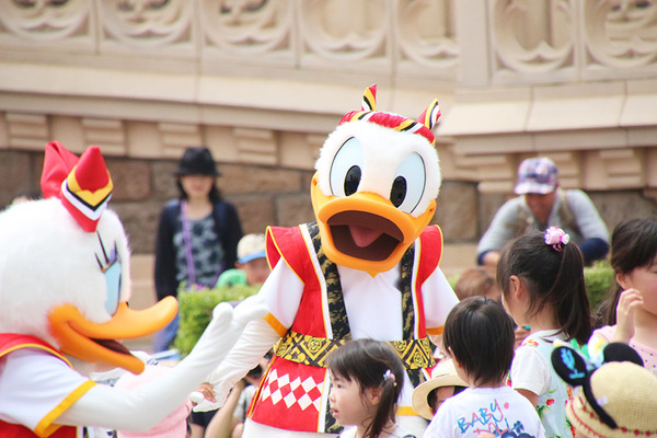 「おんどこどん！」／東京ディズニーランドの「ディズニー夏祭り」